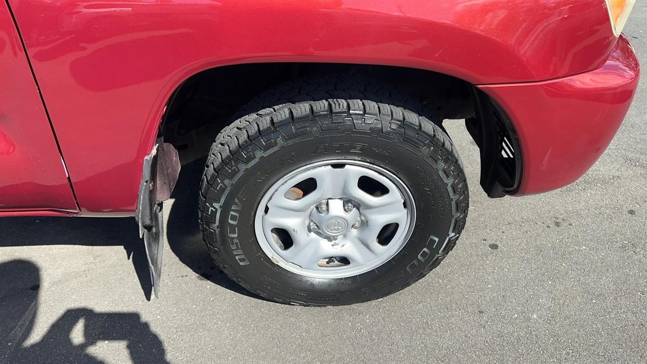 Toyota Tacoma 2WD Access I4 MT (Natl) 2008