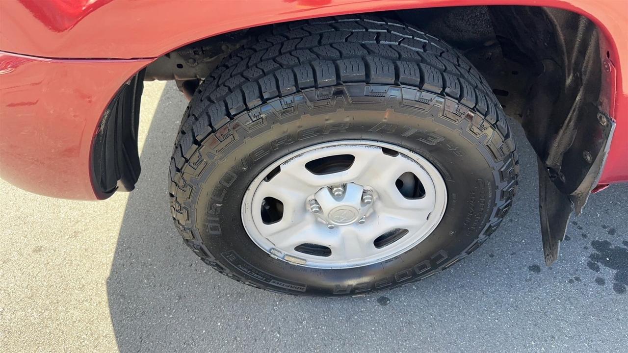 Toyota Tacoma 2WD Access I4 MT (Natl) 2008