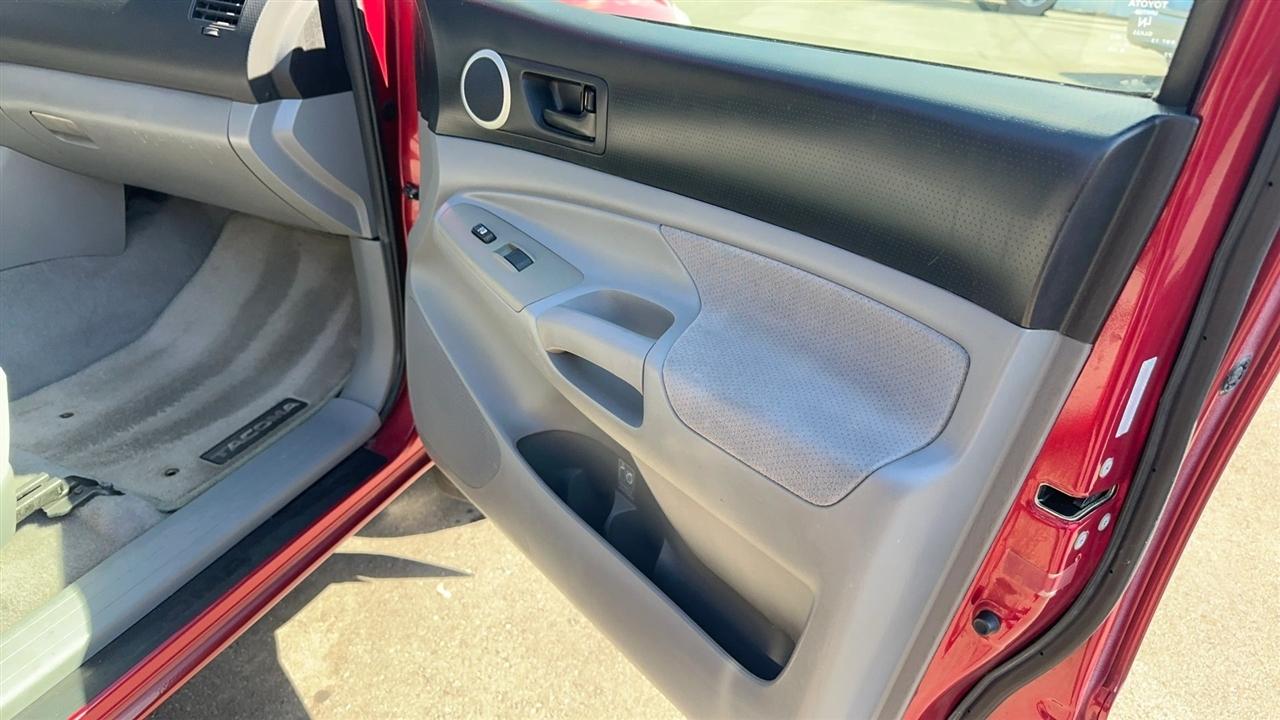 Toyota Tacoma 2WD Access I4 MT (Natl) 2008