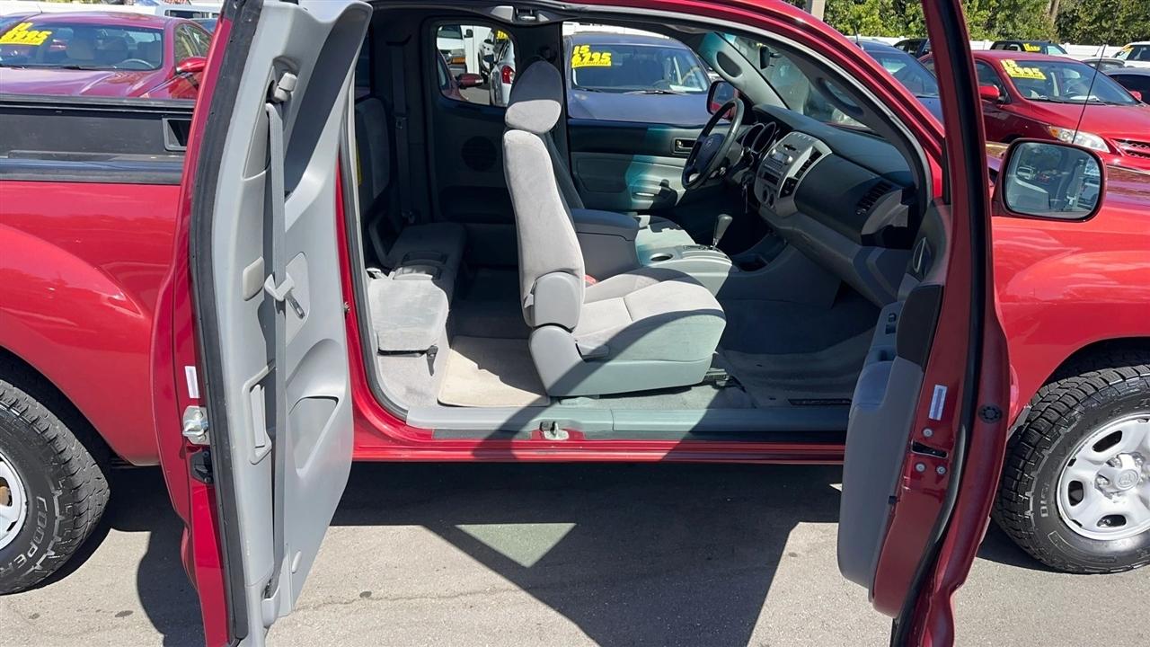 Toyota Tacoma 2WD Access I4 MT (Natl) 2008