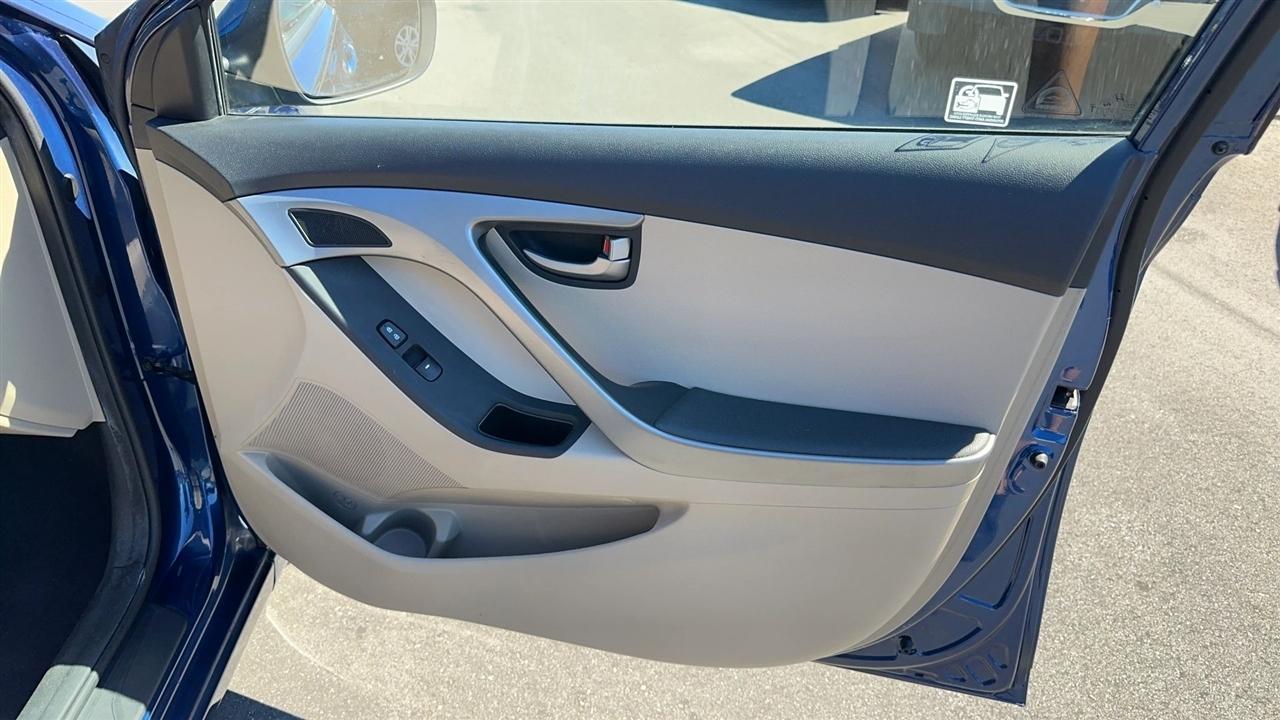 Hyundai Elantra 4dr Sdn Auto SE (Alabama Plant) 2016