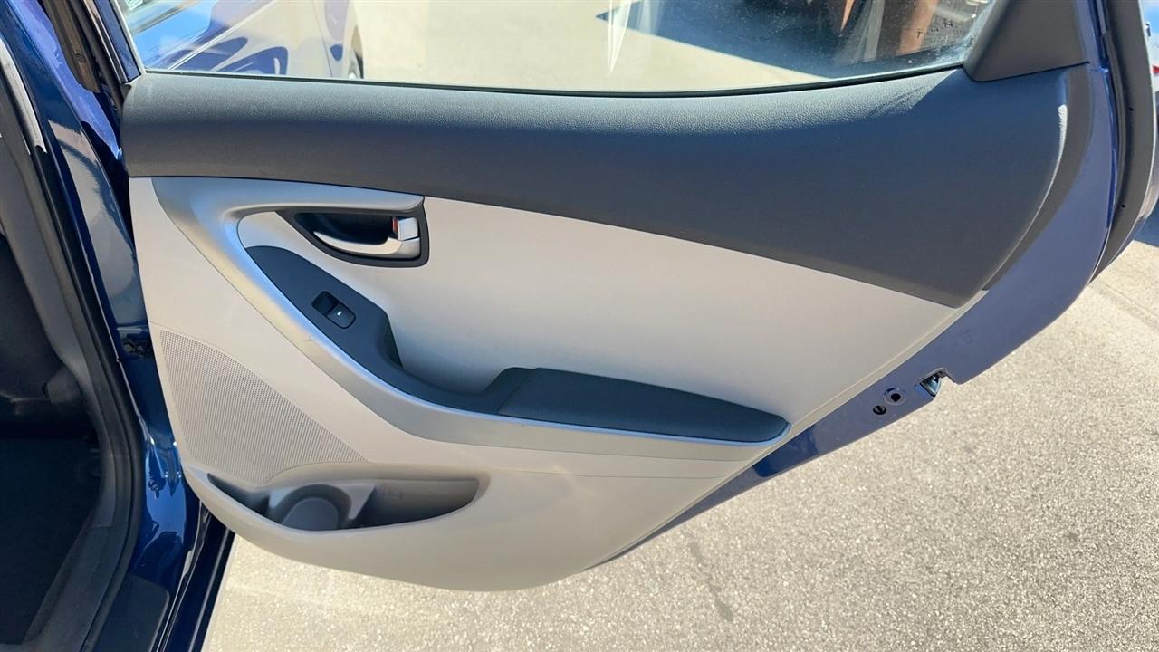 Hyundai Elantra 4dr Sdn Auto SE (Alabama Plant) 2016