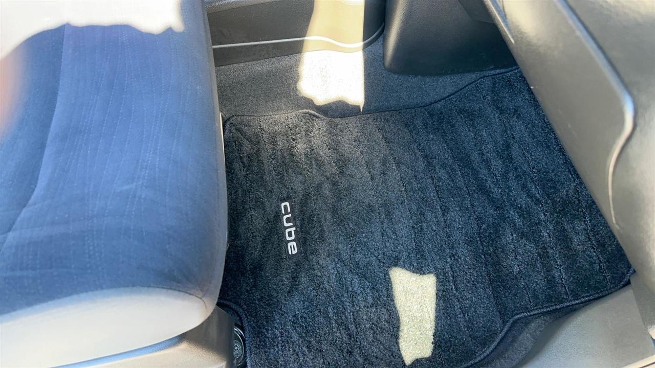 Nissan Cube 5dr Wgn I4 CVT 1.8 S 2009