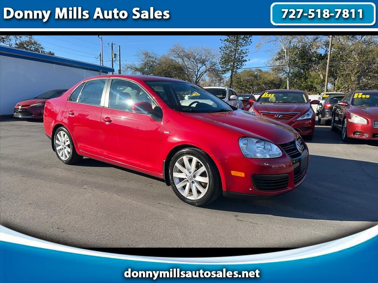 Volkswagen Jetta Sedan 4dr DSG Wolfsburg PZEV 2010