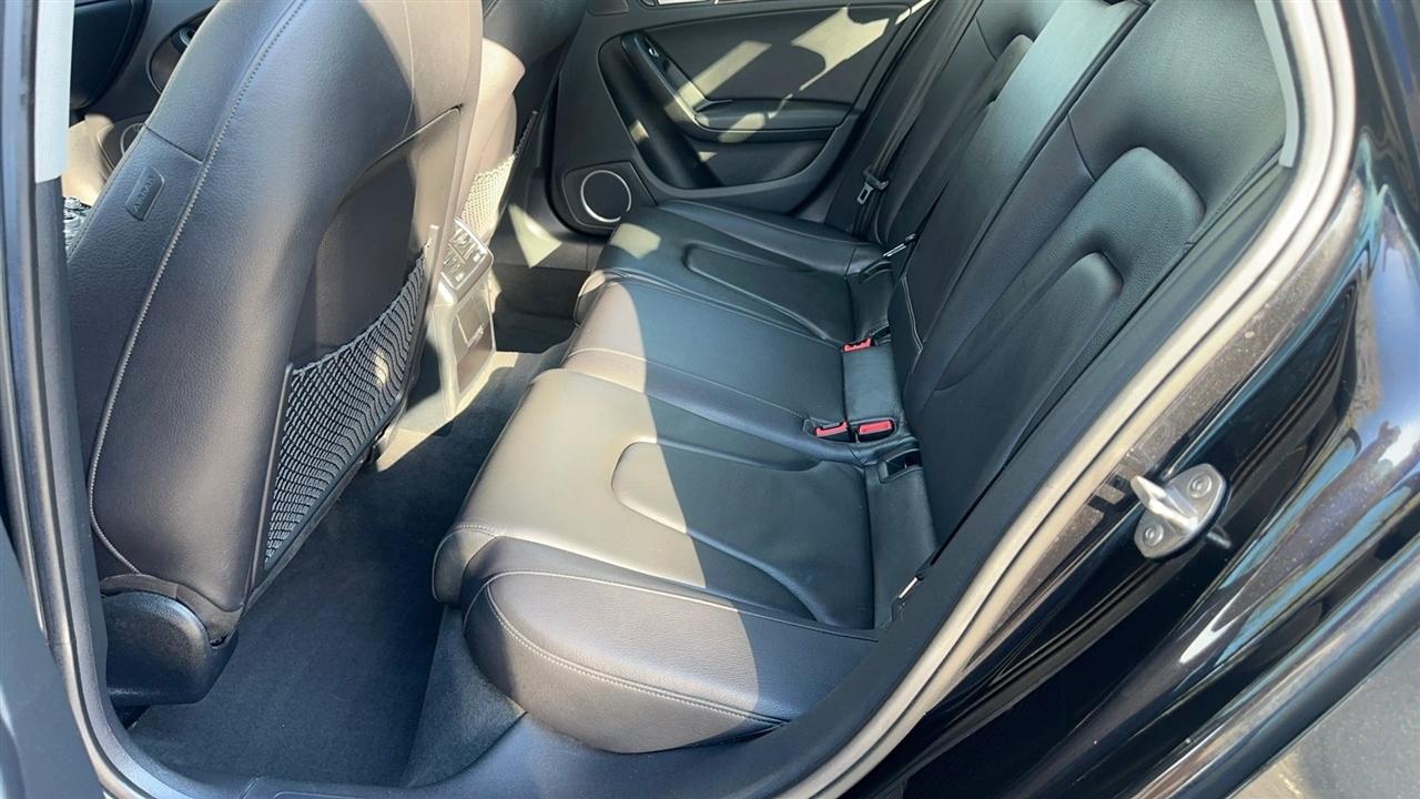 Audi A4 4dr Sdn Auto quattro 2.0T Premium Plus 2013