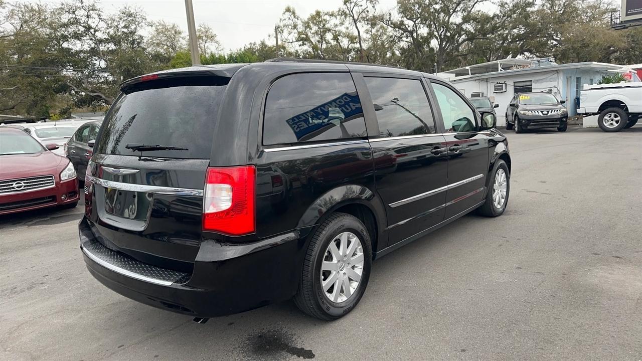 Chrysler Town & Country 4dr Wgn Touring 2016