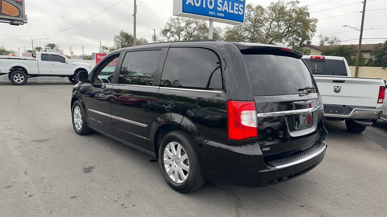 Chrysler Town & Country 4dr Wgn Touring 2016