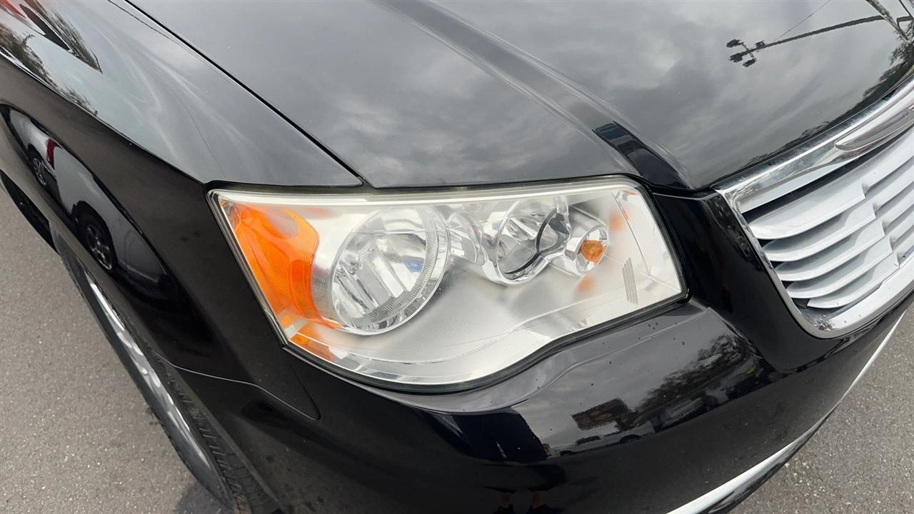 Chrysler Town & Country 4dr Wgn Touring 2016