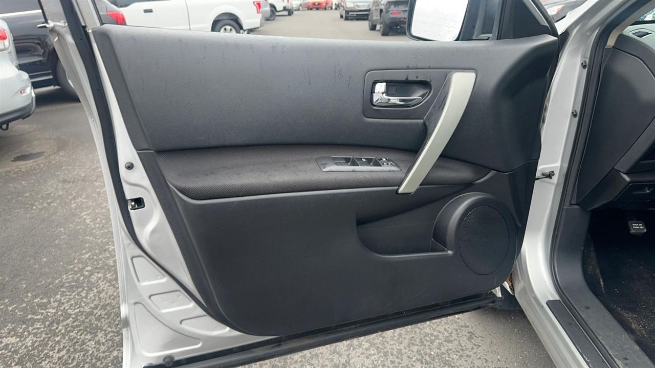 Nissan Rogue FWD 4dr S 2013