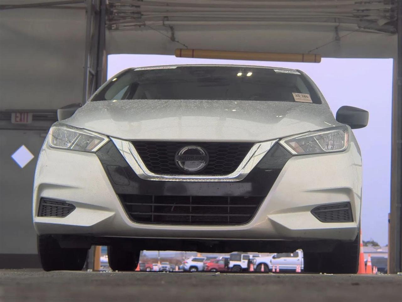 Nissan Versa S CVT 2021