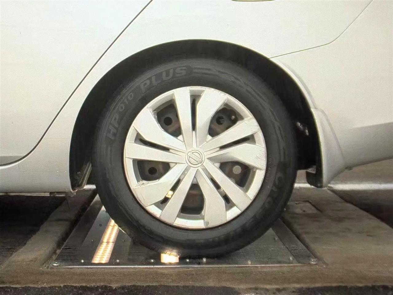 Nissan Versa S CVT 2021