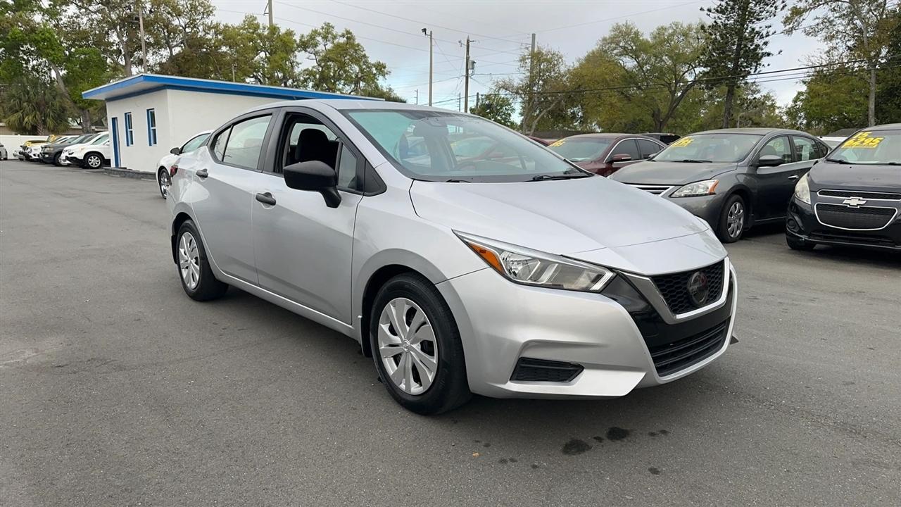 Nissan Versa S CVT 2021