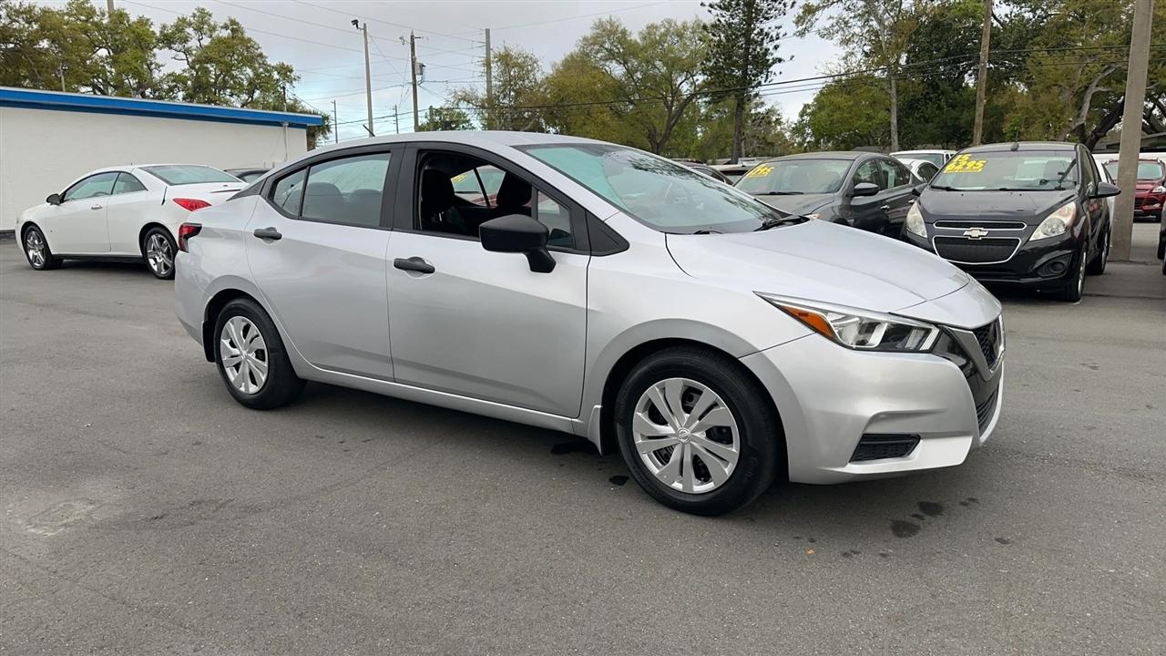 Nissan Versa S CVT 2021