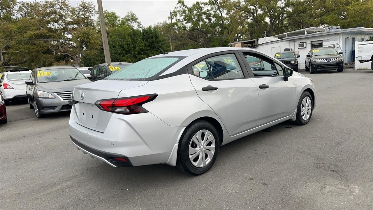 Nissan Versa S CVT 2021