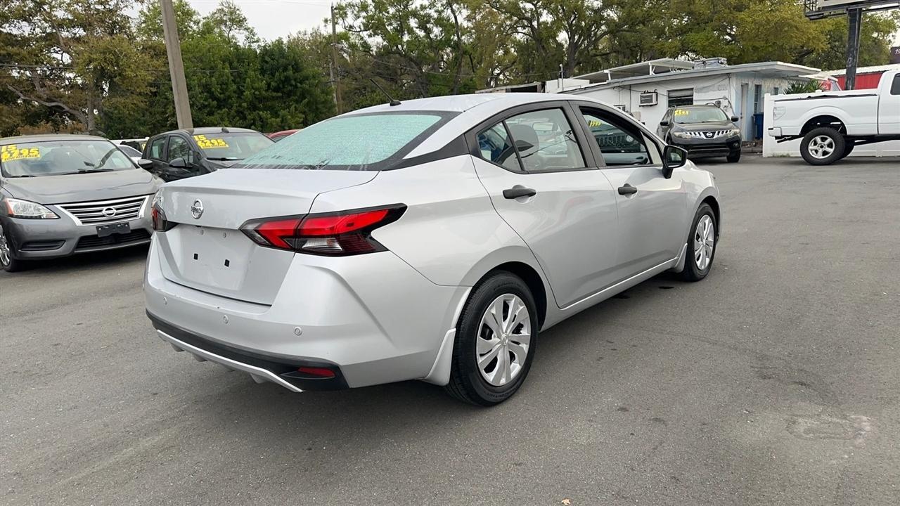 Nissan Versa S CVT 2021