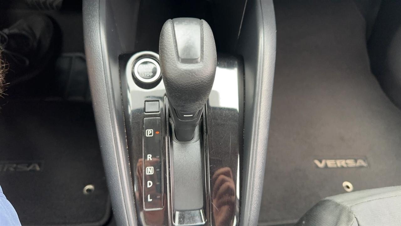 Nissan Versa S CVT 2021