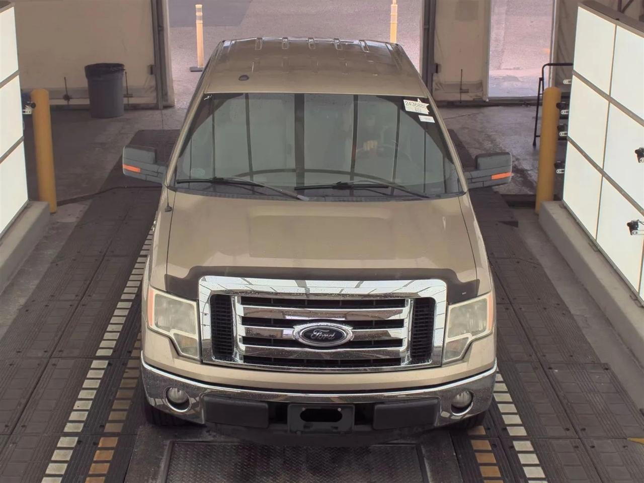 Ford F-150 2WD SuperCrew 145" Platinum 2012