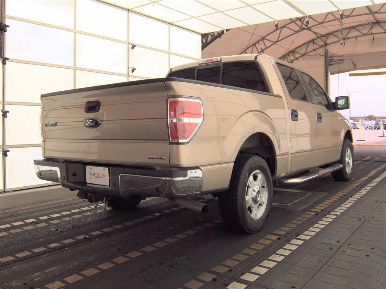 Ford F-150 2WD SuperCrew 145" Platinum 2012