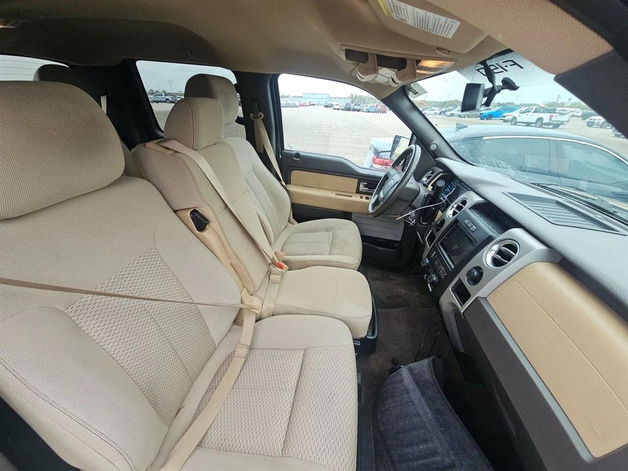 Ford F-150 2WD SuperCrew 145" Platinum 2012