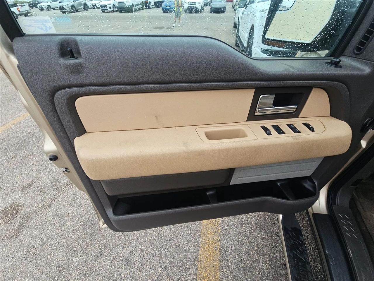 Ford F-150 2WD SuperCrew 145" Platinum 2012