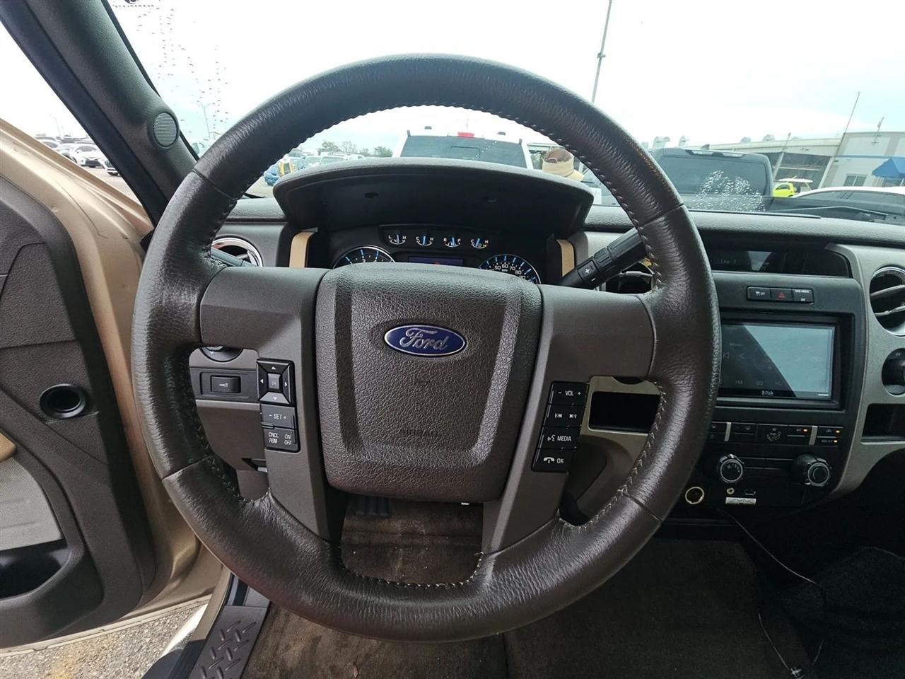 Ford F-150 2WD SuperCrew 145" Platinum 2012