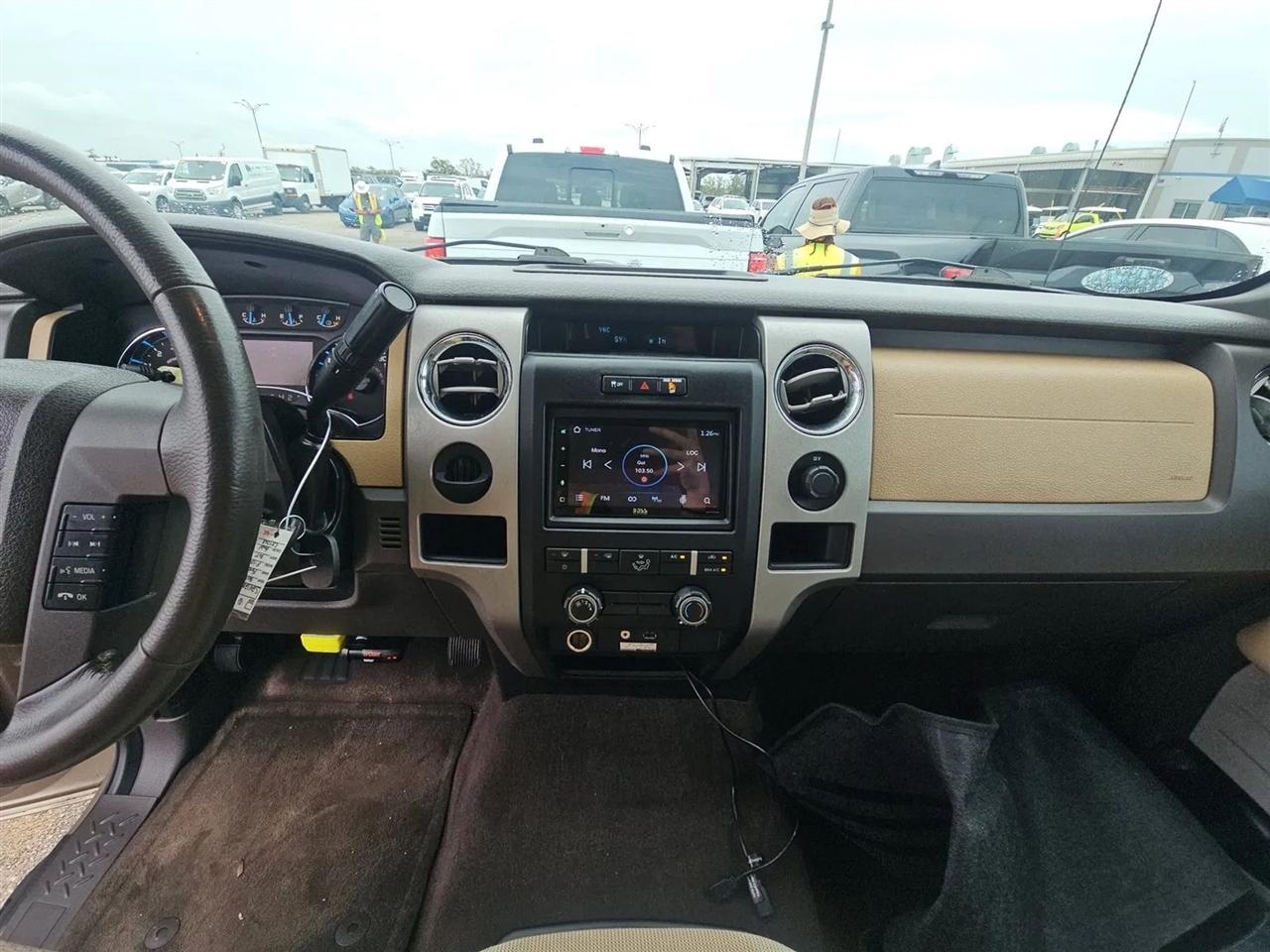 Ford F-150 2WD SuperCrew 145" Platinum 2012