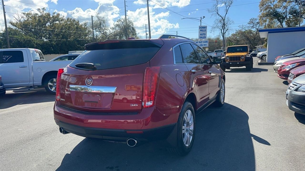 Cadillac SRX FWD 4dr Base 2016