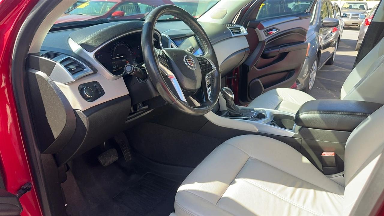 Cadillac SRX FWD 4dr Base 2016