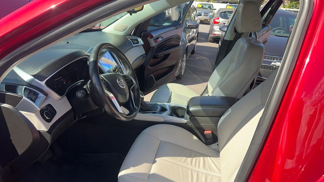 Cadillac SRX FWD 4dr Base 2016