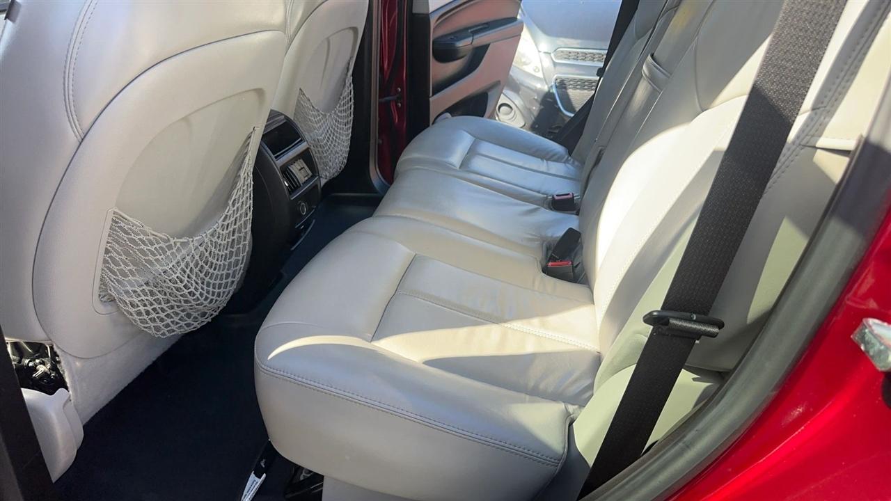 Cadillac SRX FWD 4dr Base 2016