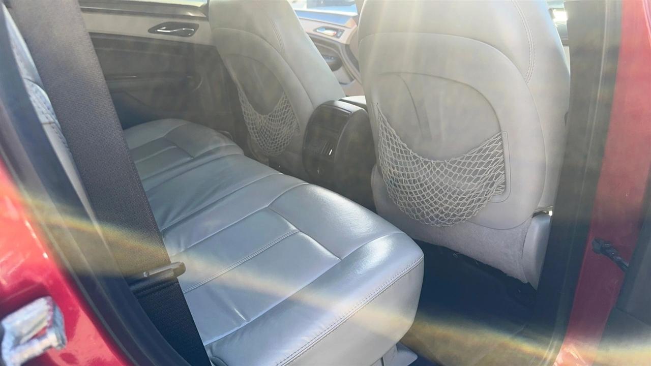 Cadillac SRX FWD 4dr Base 2016