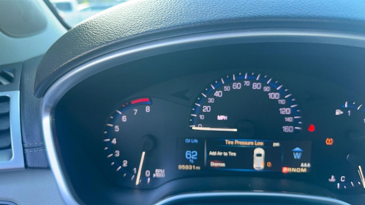 Cadillac SRX FWD 4dr Base 2016