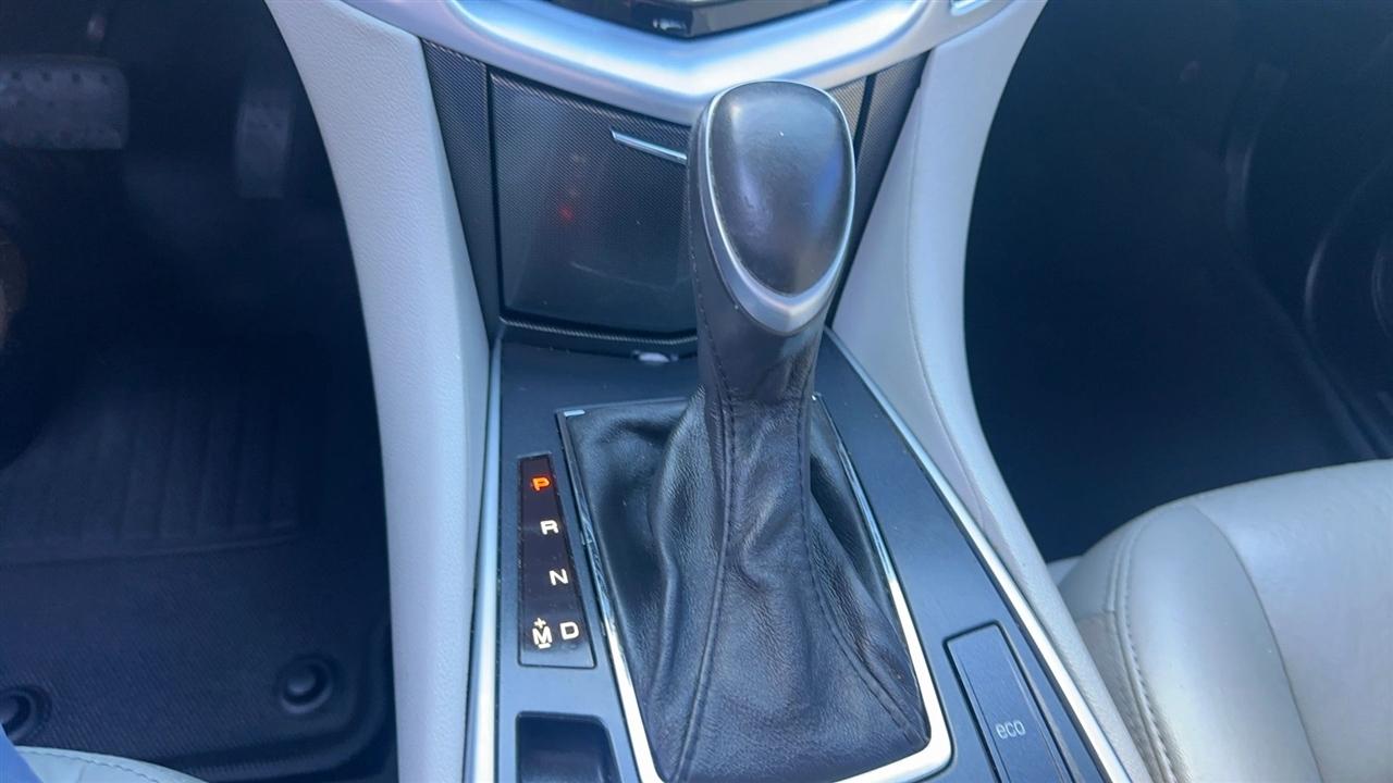 Cadillac SRX FWD 4dr Base 2016