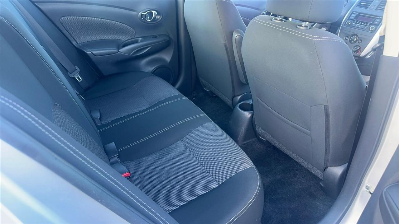 Nissan Versa Sedan SV CVT 2018