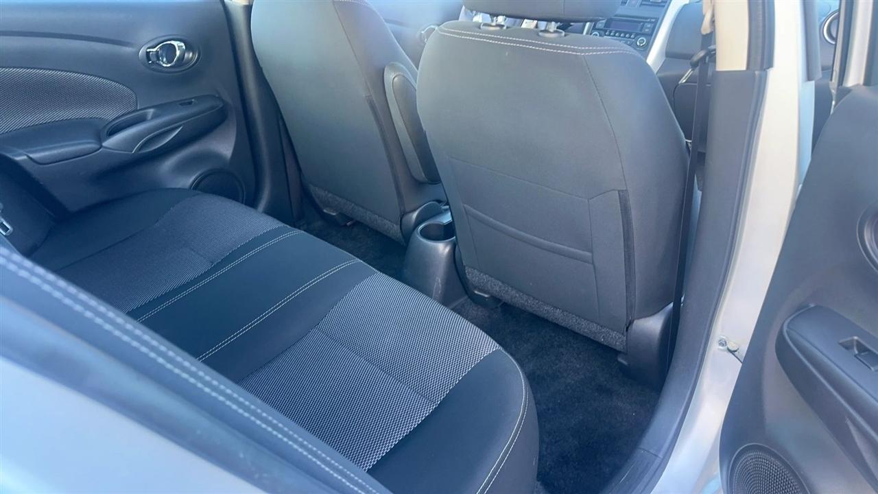 Nissan Versa Sedan SV CVT 2018