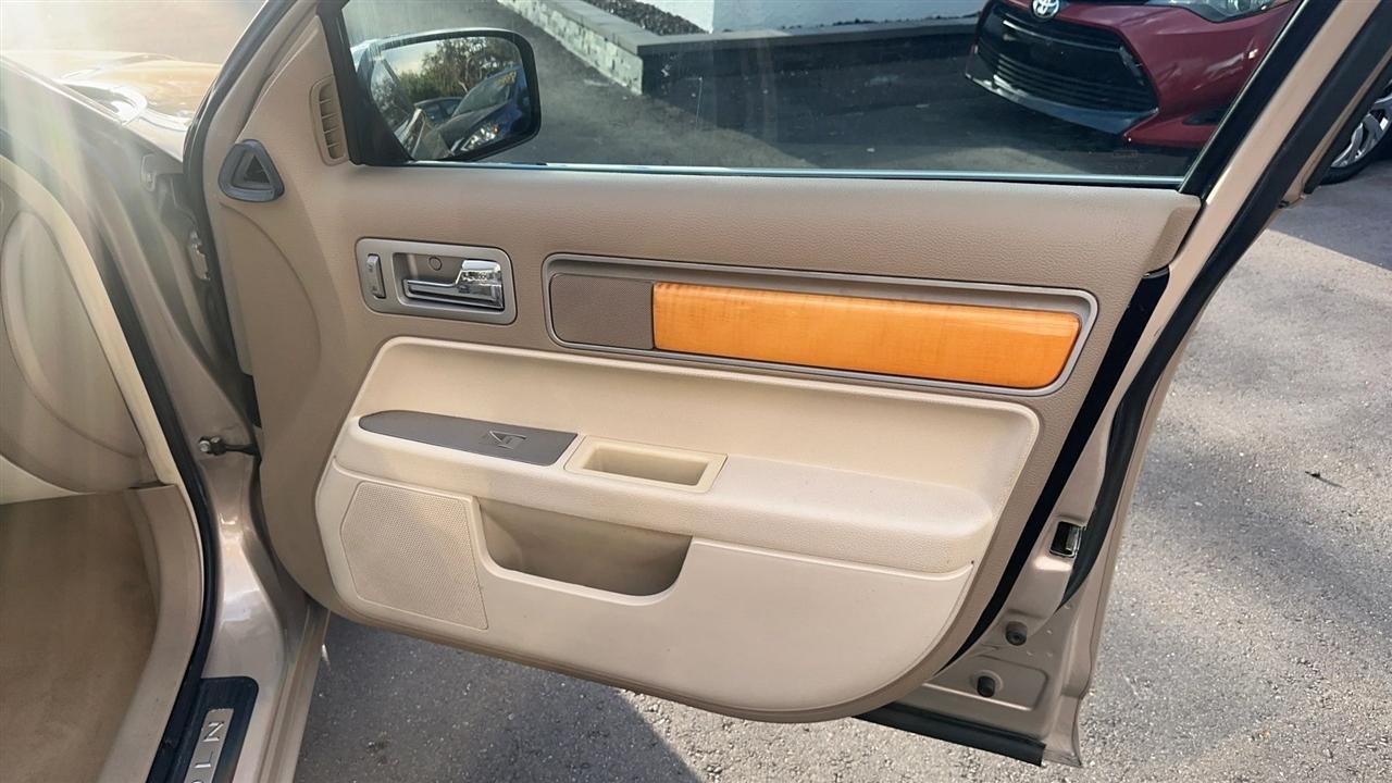 Lincoln Zephyr 4dr Sdn 2006