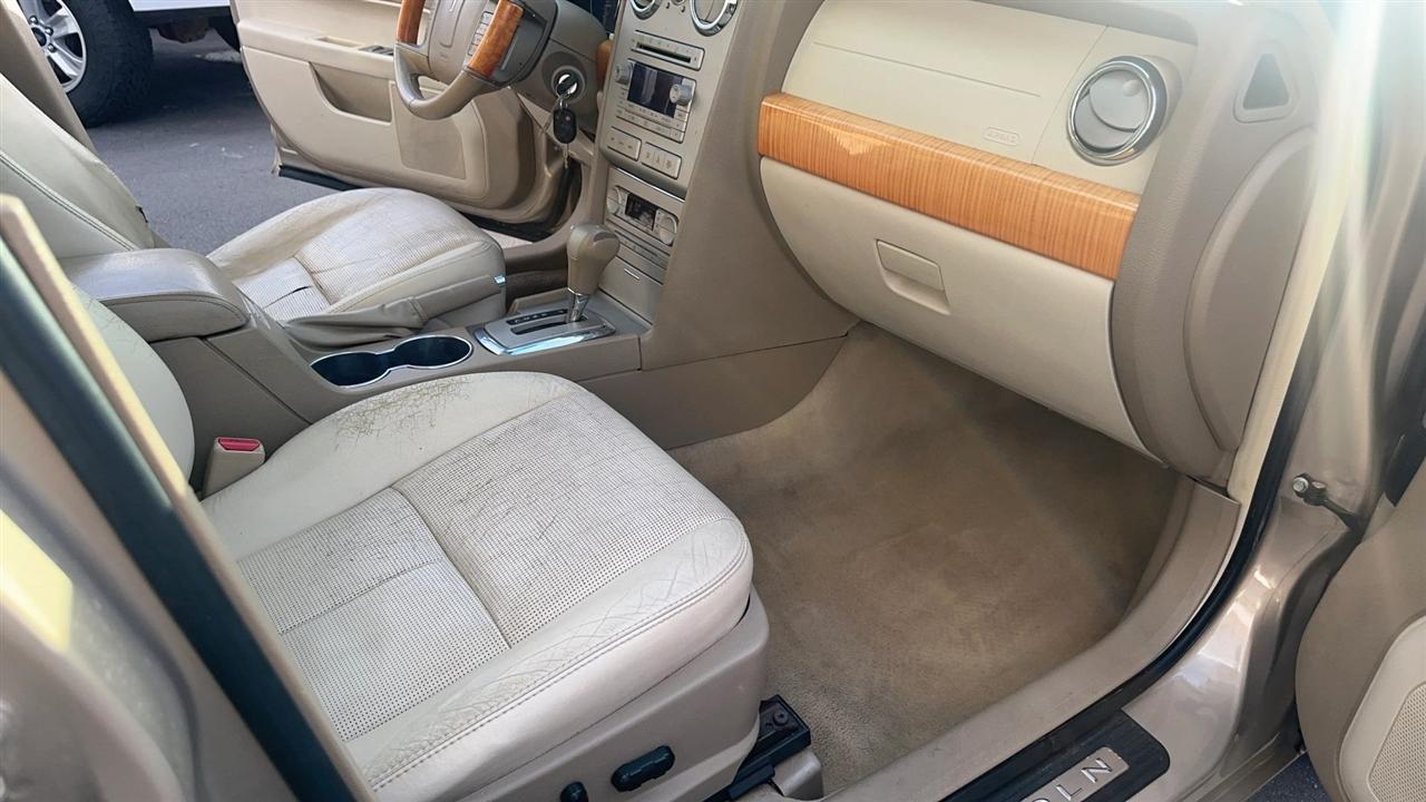 Lincoln Zephyr 4dr Sdn 2006