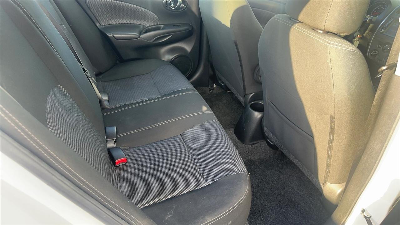 Nissan Versa Sedan SV CVT 2019