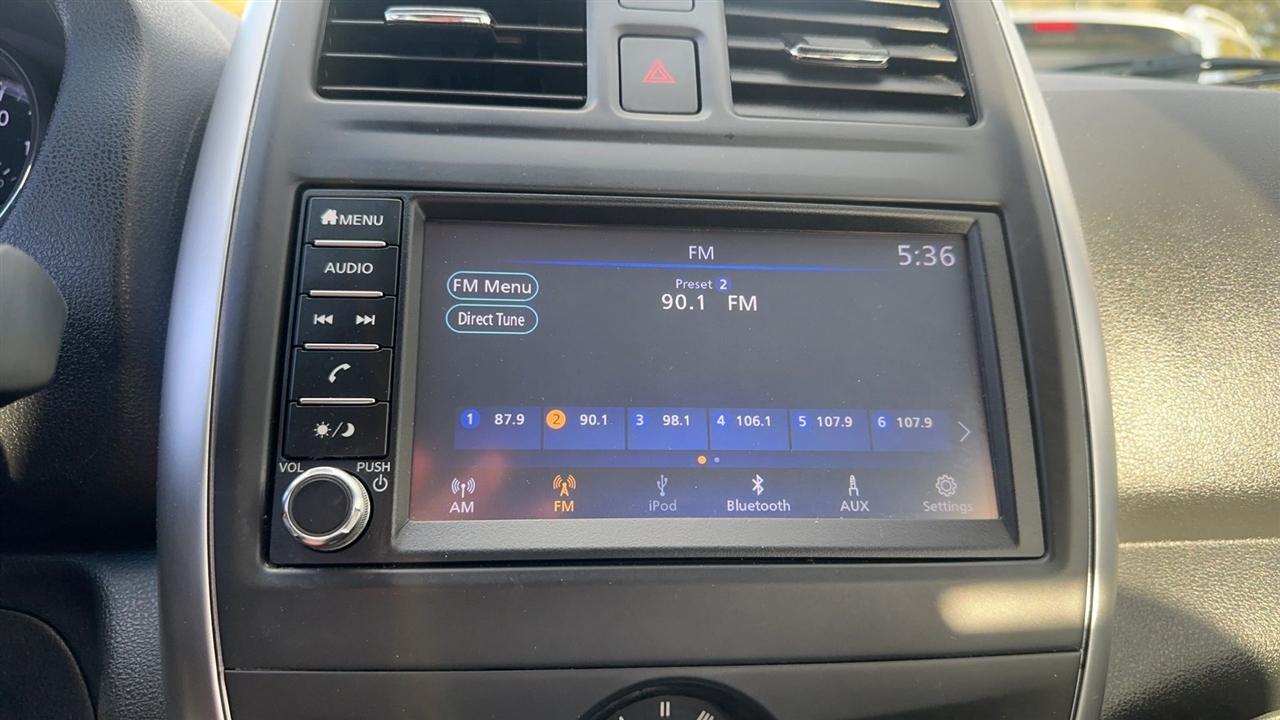 Nissan Versa Sedan SV CVT 2019