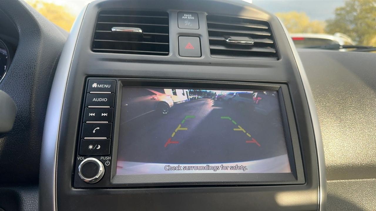 Nissan Versa Sedan SV CVT 2019