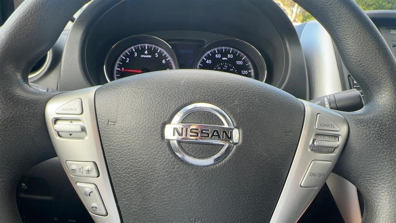 Nissan Versa Sedan SV CVT 2019