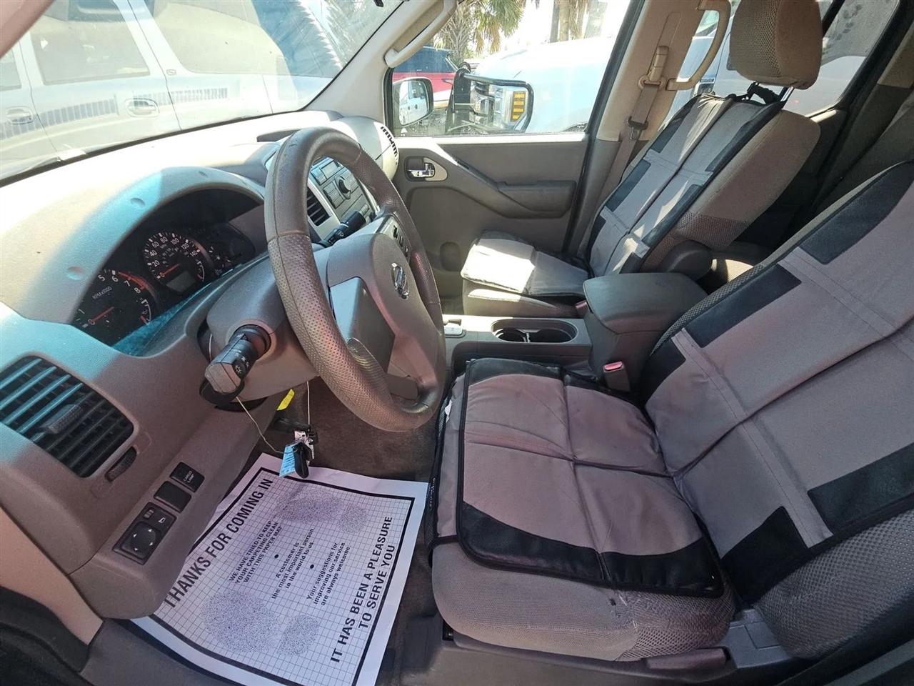 Nissan Frontier 2WD Crew Cab SWB Auto SE 2010