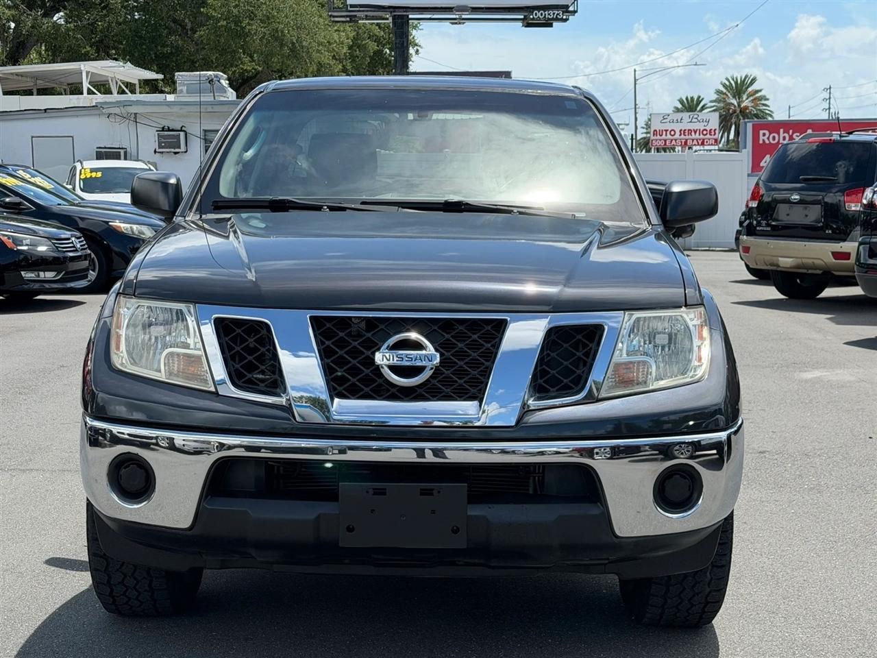 Nissan Frontier  2010