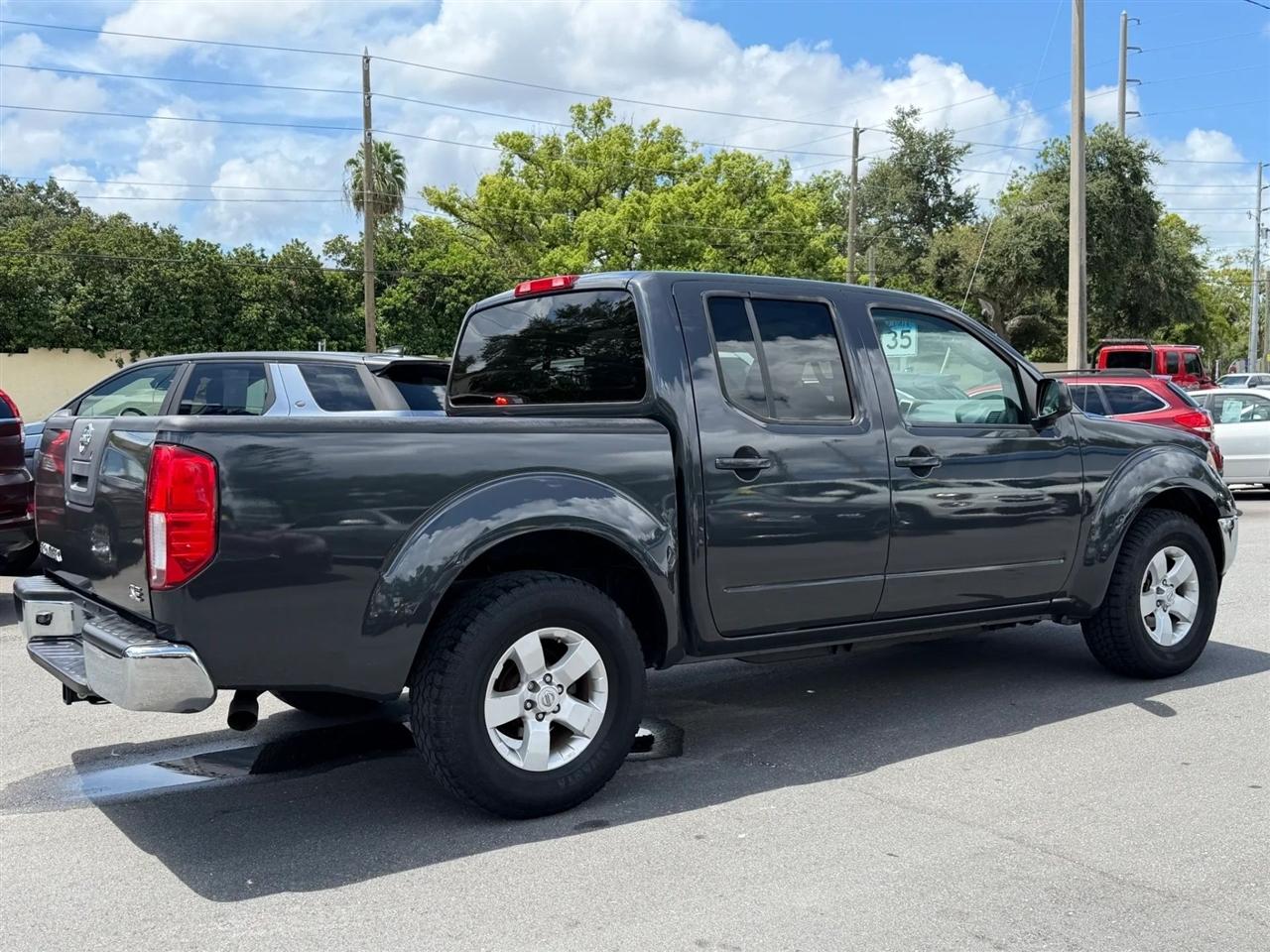Nissan Frontier  2010