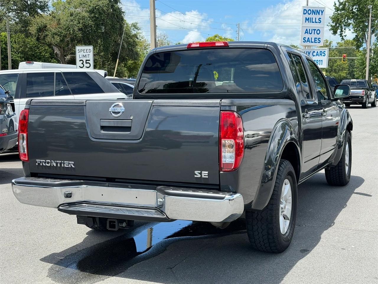 Nissan Frontier  2010