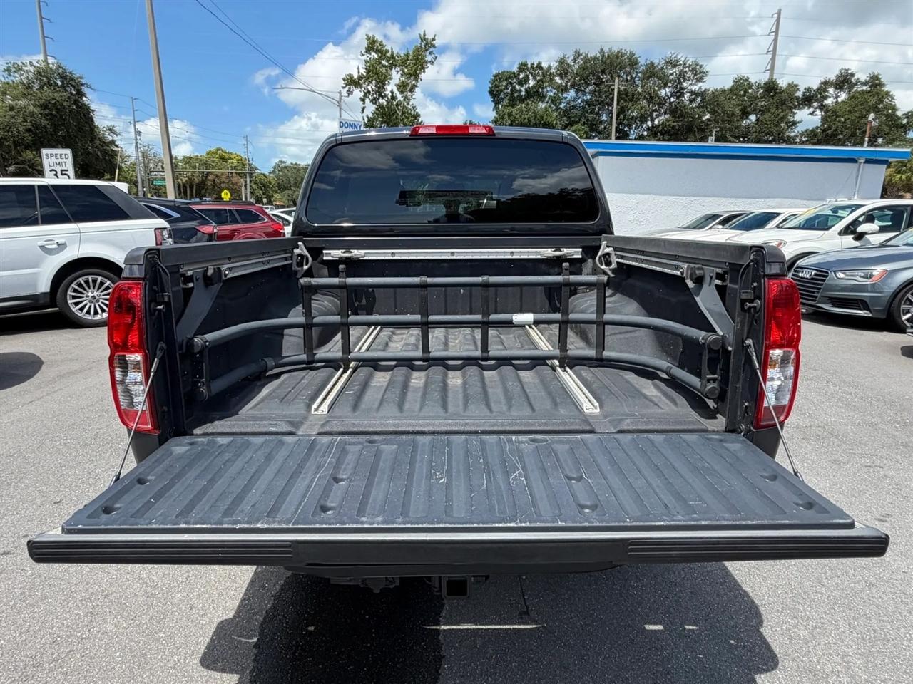 Nissan Frontier  2010