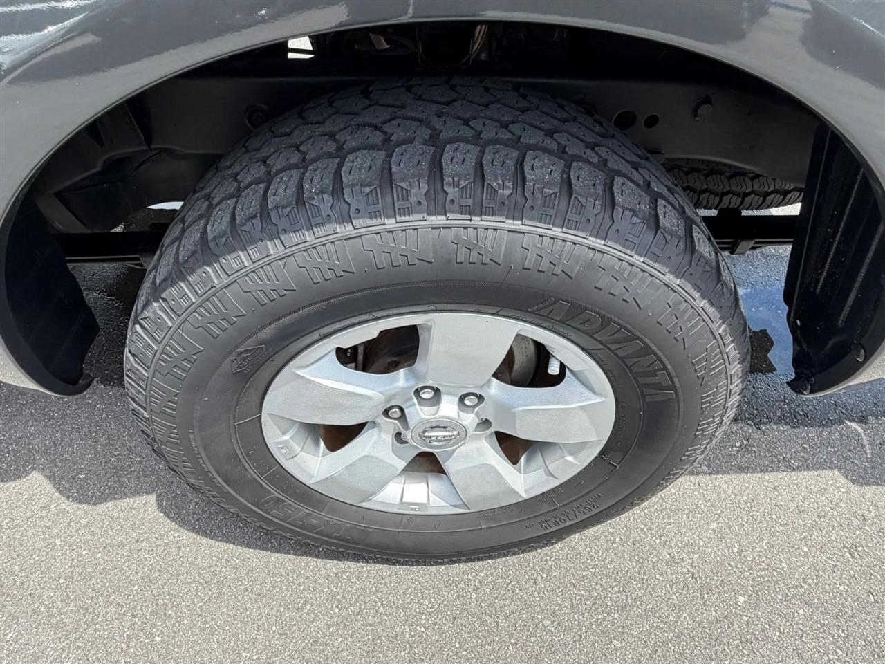 Nissan Frontier  2010