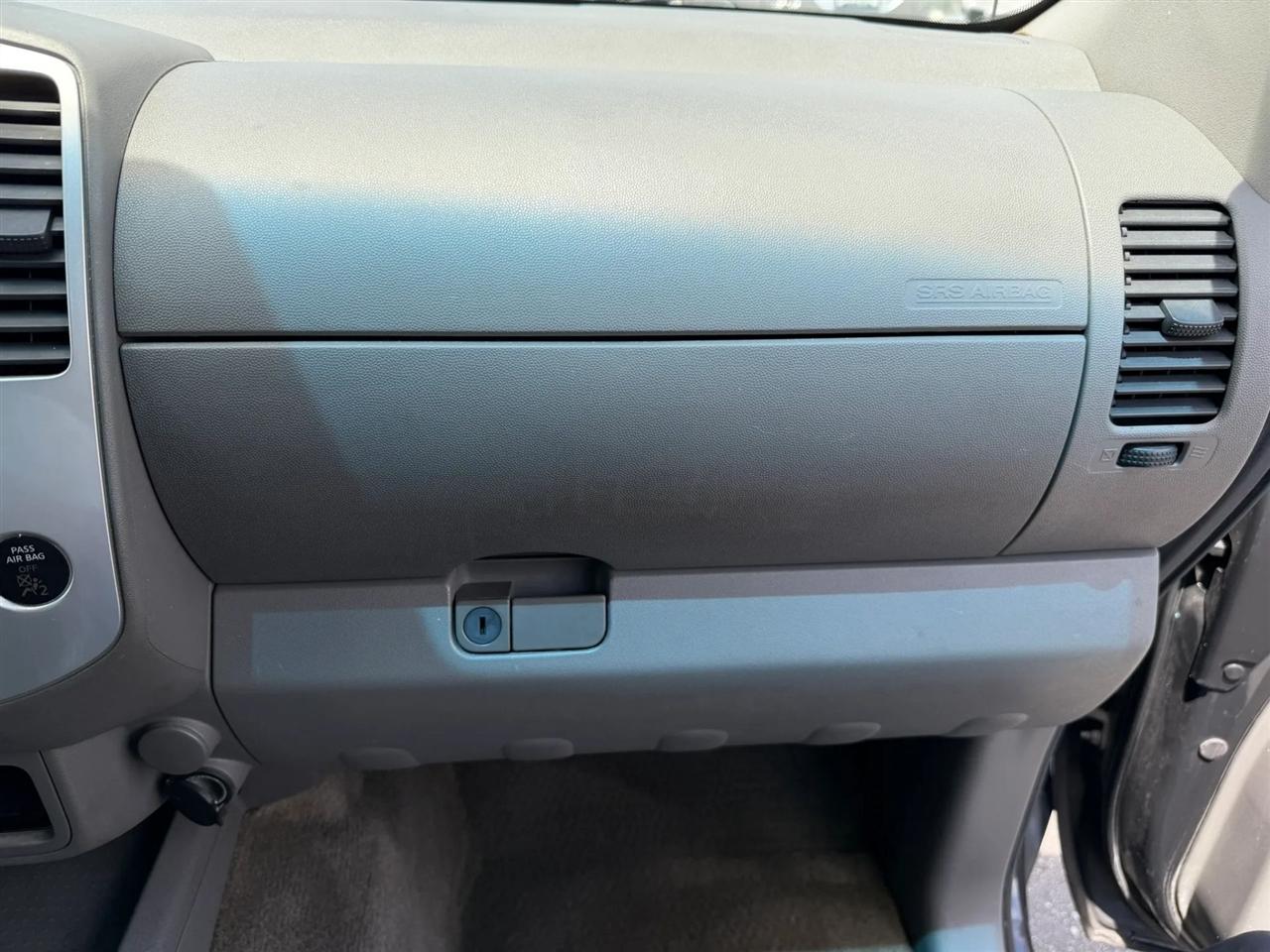 Nissan Frontier  2010