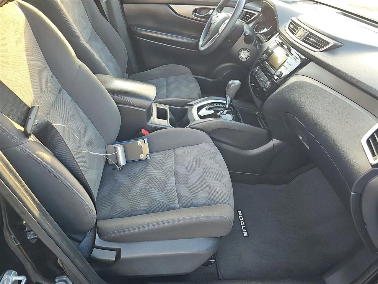 Nissan Rogue FWD 4dr S 2016