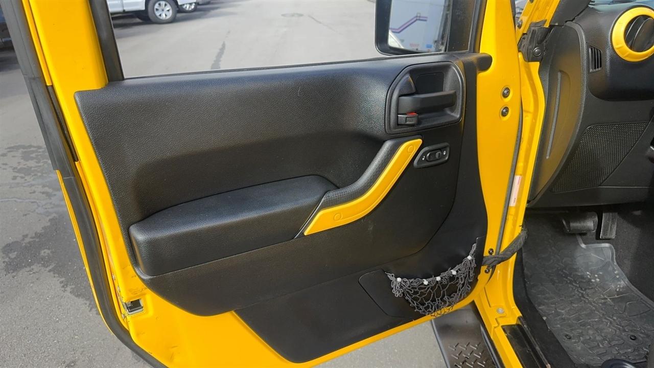 Jeep Wrangler Unlimited 4WD 4dr Sport 2015